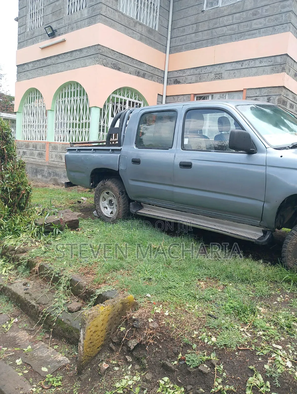 Toyota Hilux 2.5 Cab 2005 Gray