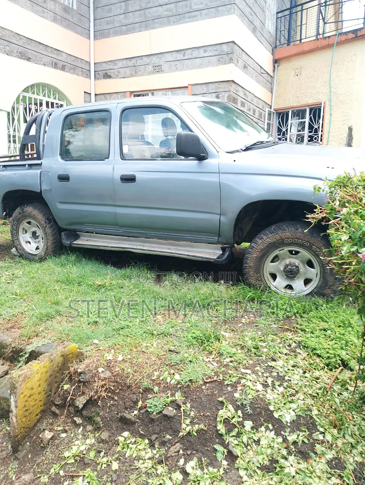 Toyota Hilux 2.5 Cab 2005 Gray