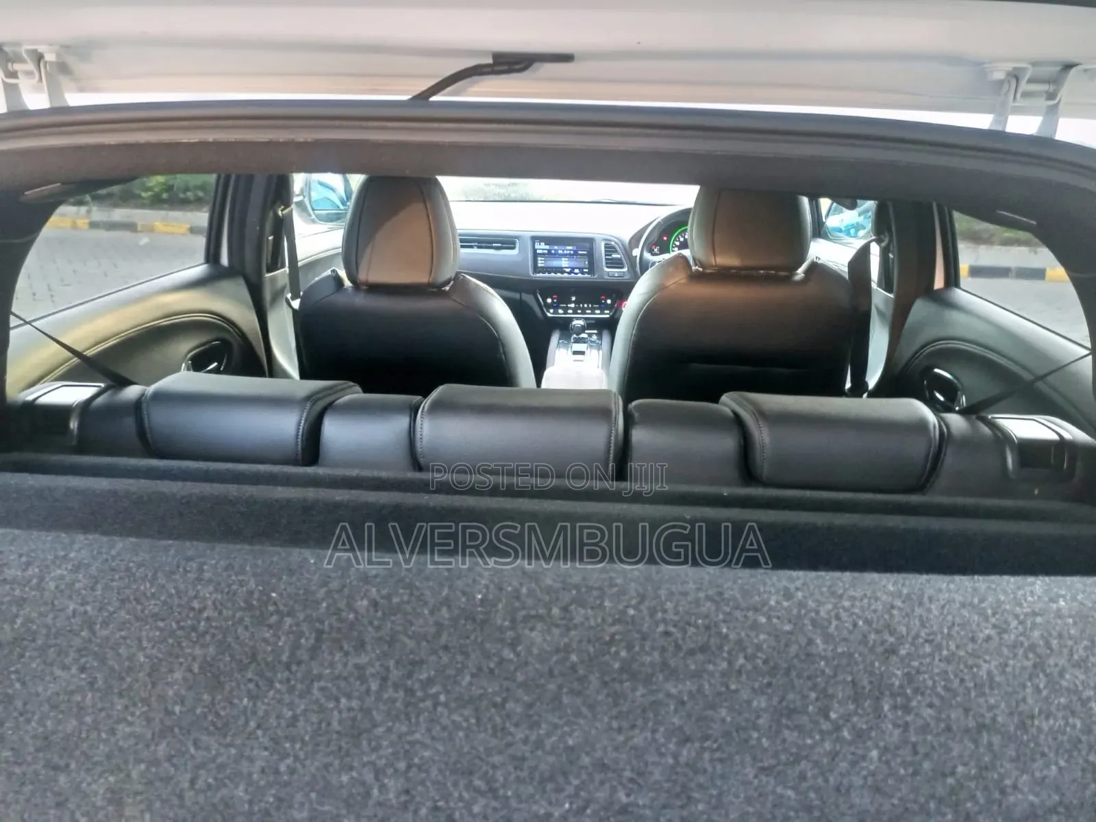 Honda Vezel 1.5 2WD 172 hp 2019 Off white
