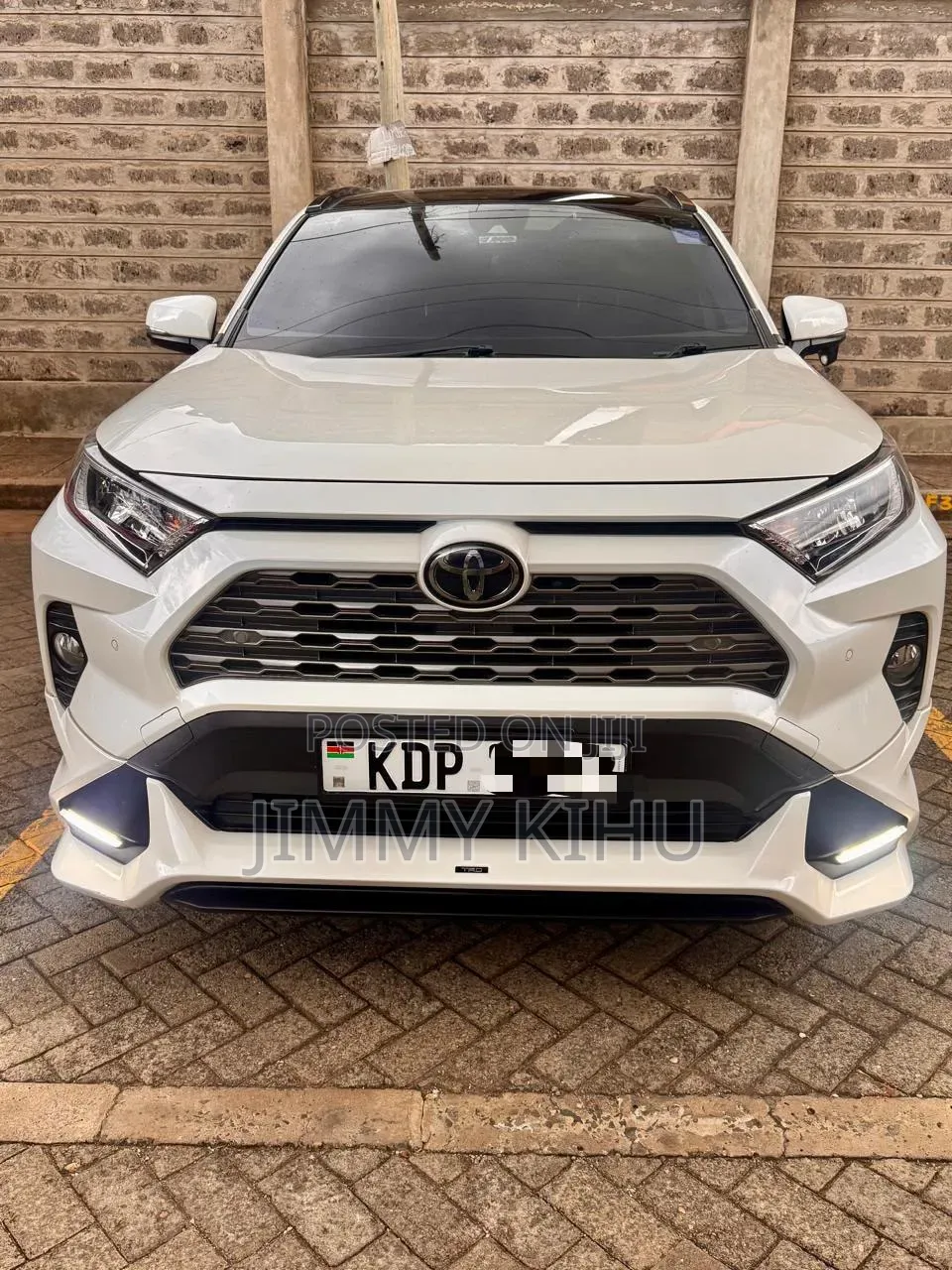 Toyota RAV4 XLE Premium AWD 2019 Pearl