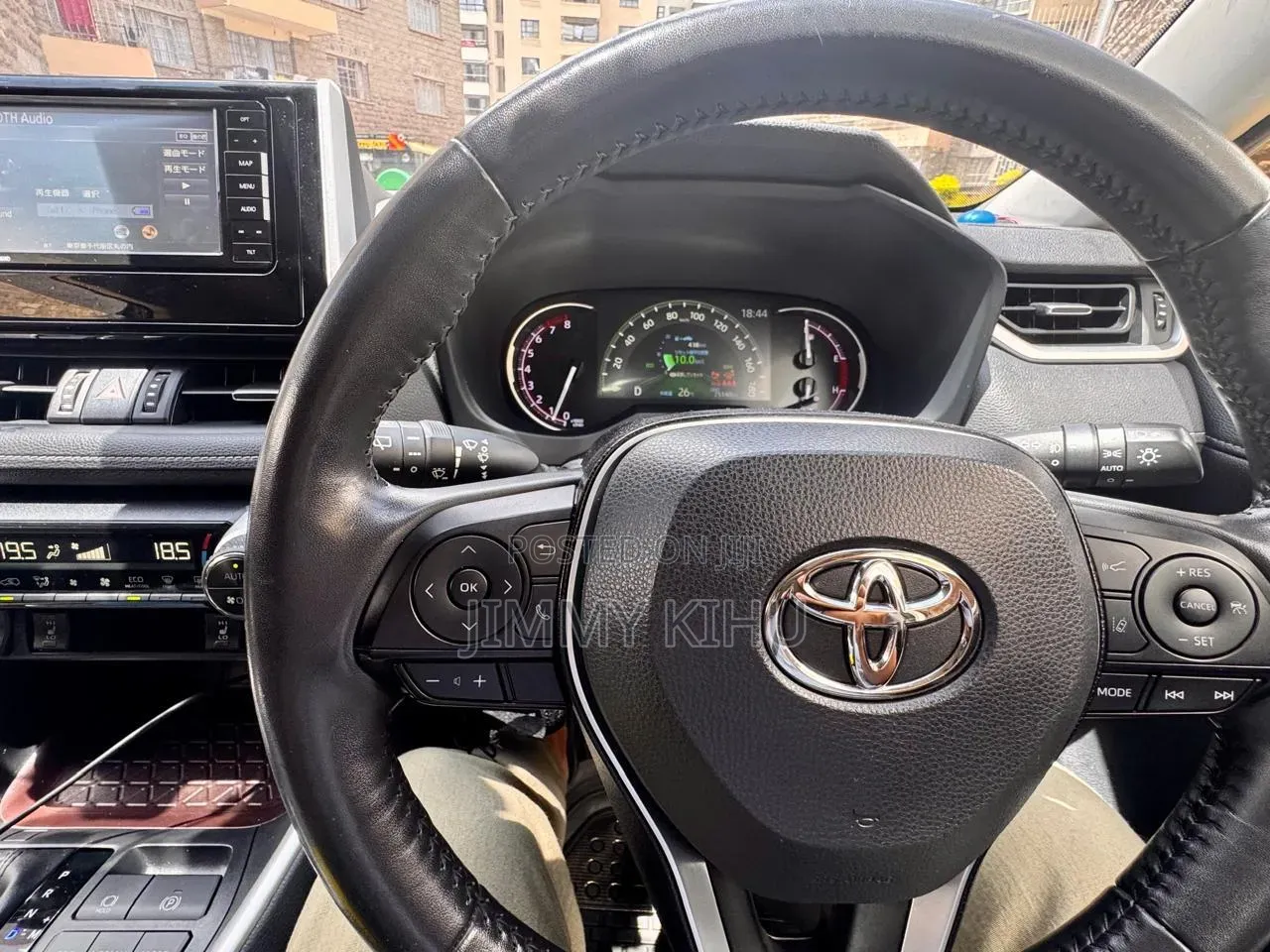Toyota RAV4 XLE Premium AWD 2019 Pearl