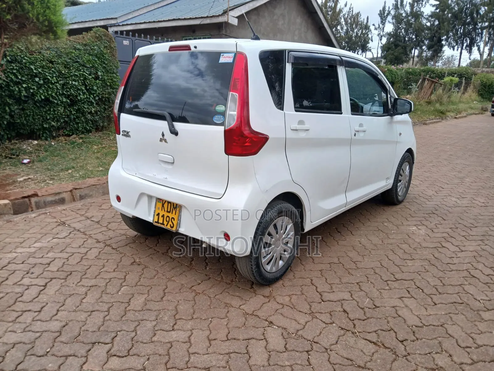 Mitsubishi EK Wagon 2016 White