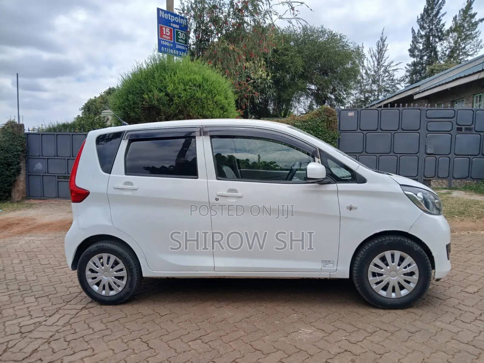 Mitsubishi EK Wagon 2016 White