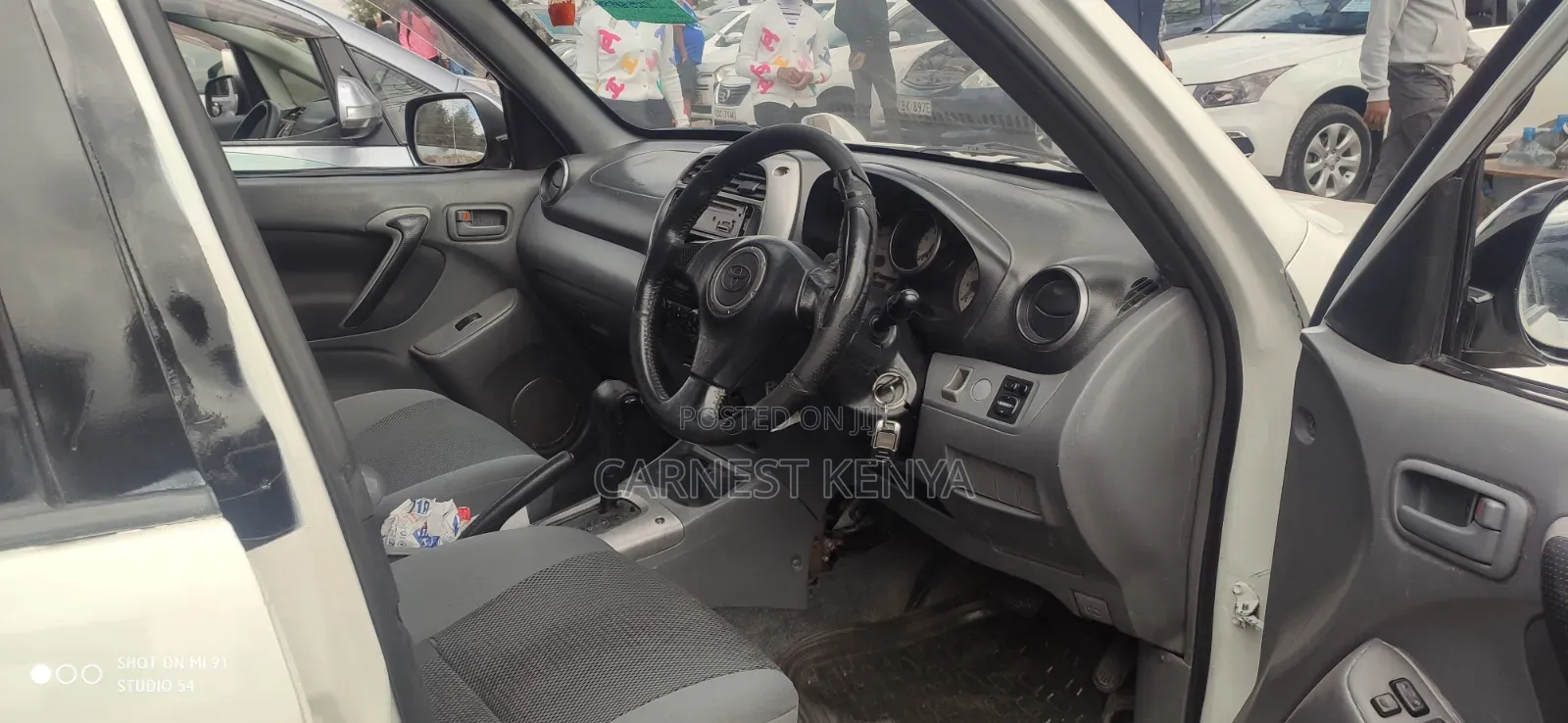 Toyota RAV4 2004 White