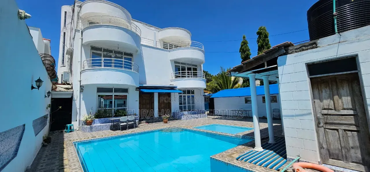 12bdrm Maisonette in Nyali for sale