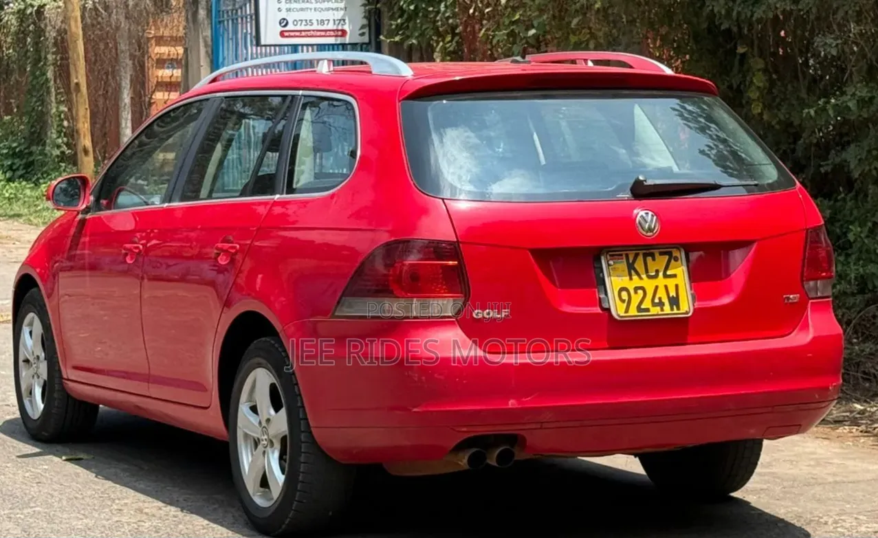 Volkswagen Golf 2013 Red