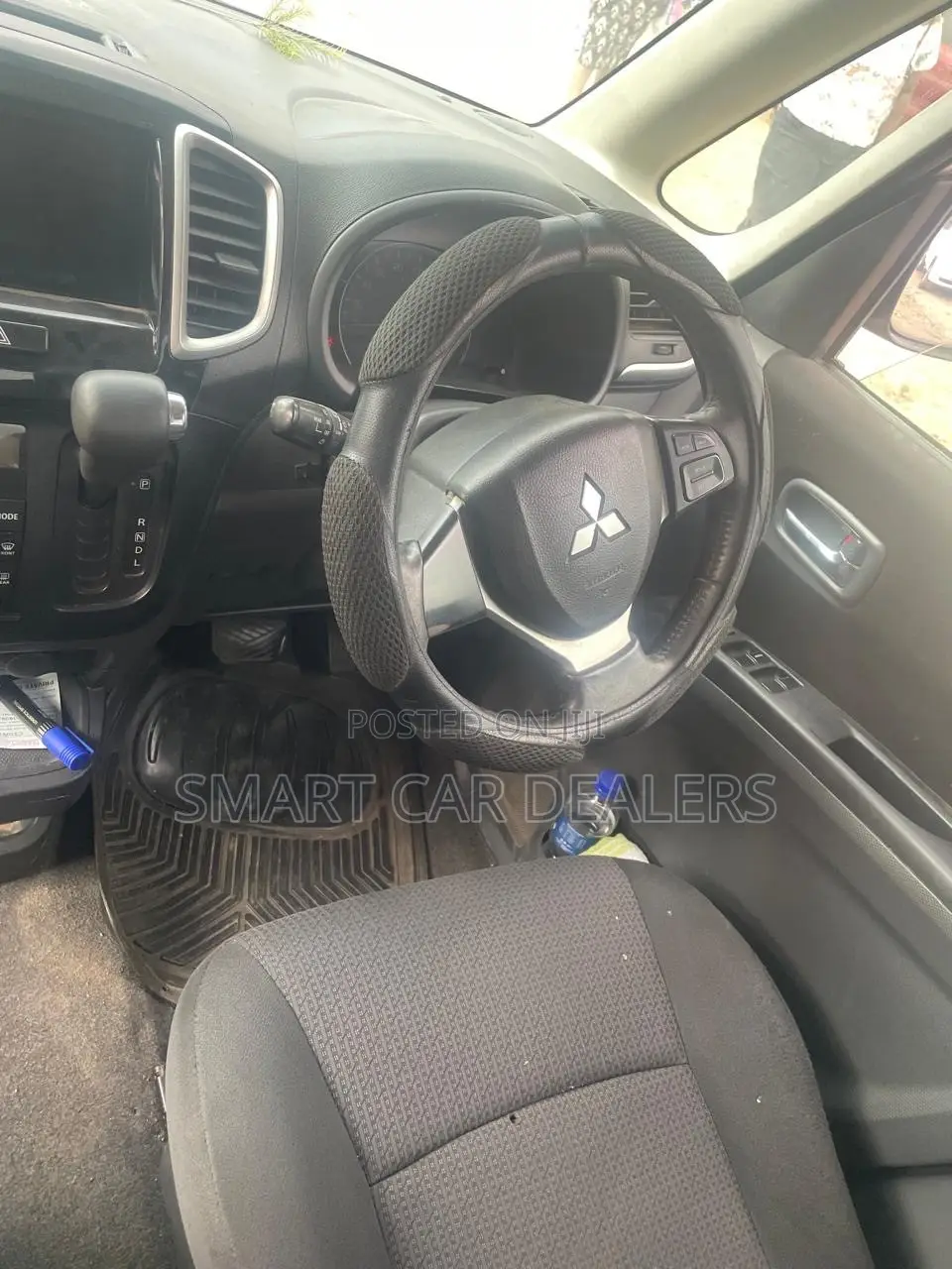 Mitsubishi Delica 2015 Silver