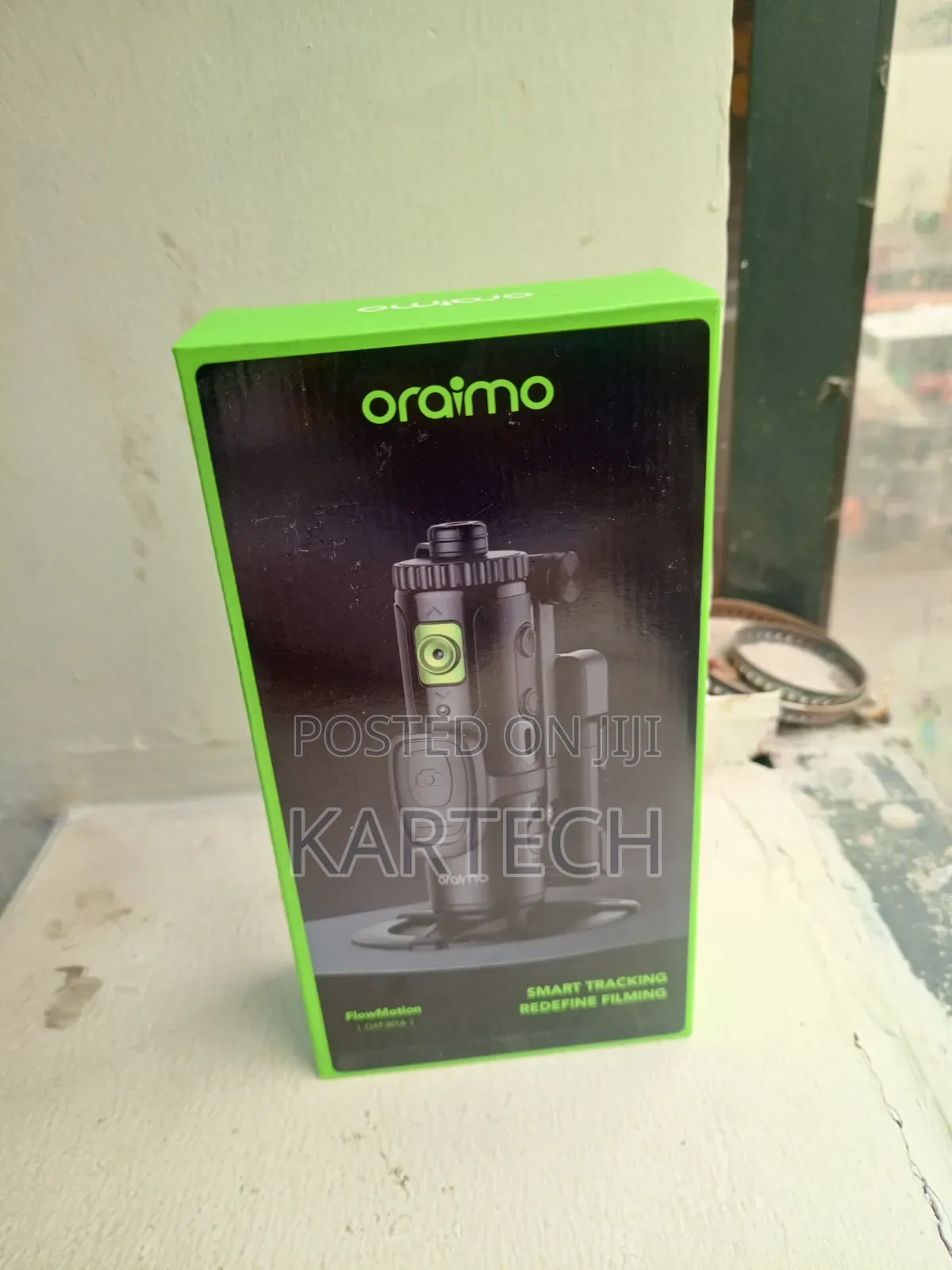 Oraimo OAT-201A FlowMotion Smart Tracking Gimbal With Gesture Control