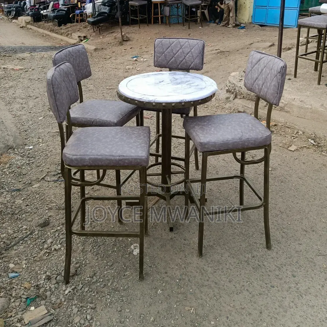 Luxury Modern Bar Chairs and Table, With Powder Coated Frame