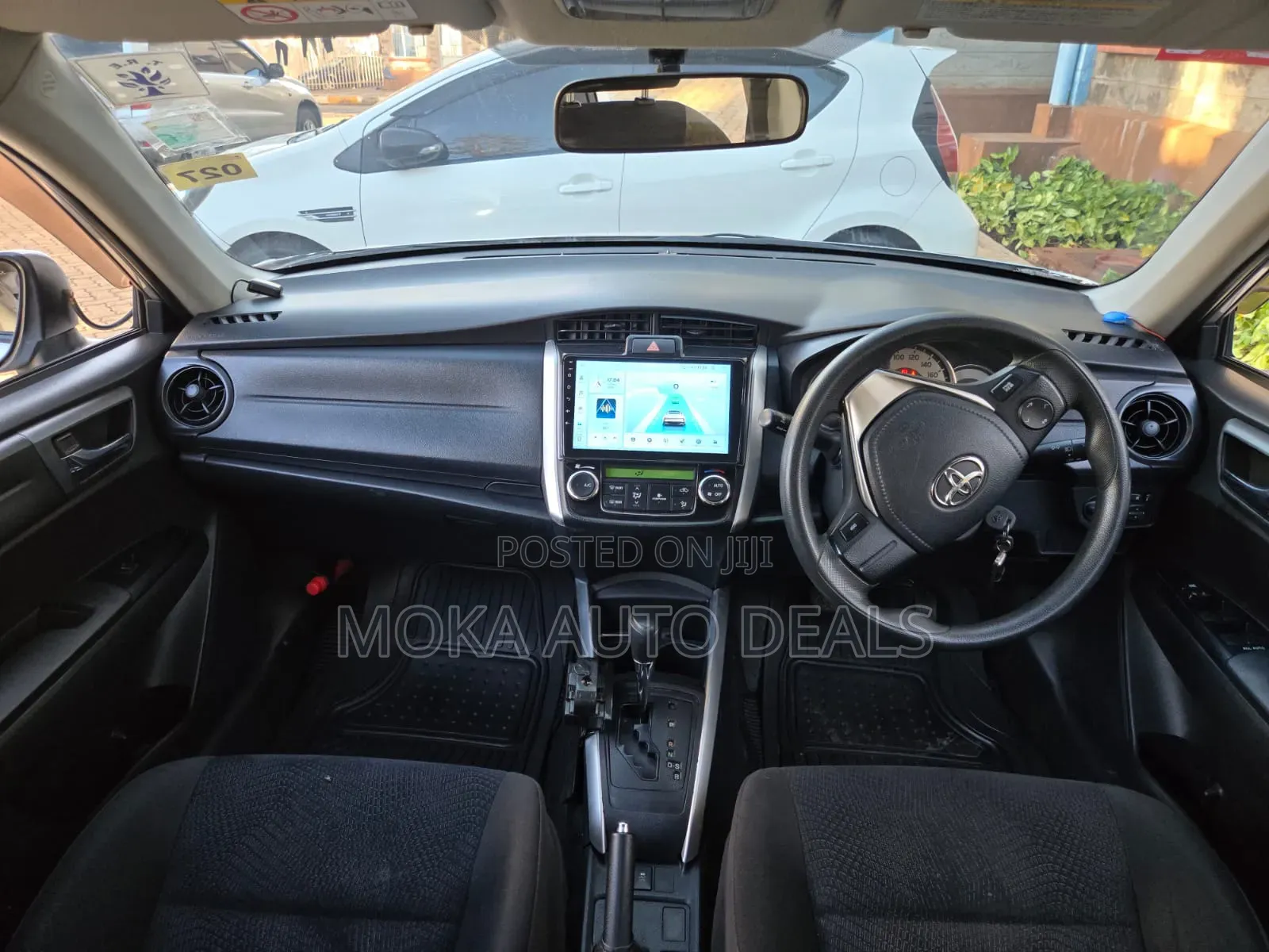 Toyota Corolla Fielder 1.5 Petrol FWD 2015 Silver