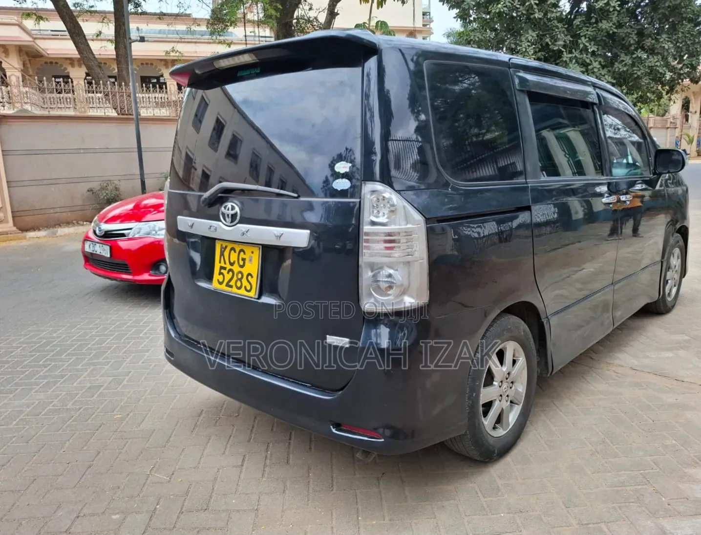Toyota Voxy 2010 Black