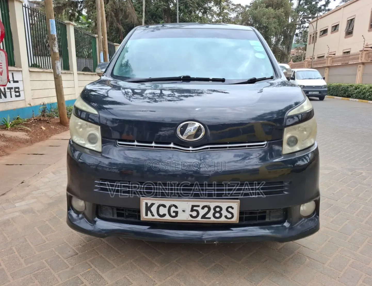 Toyota Voxy 2010 Black
