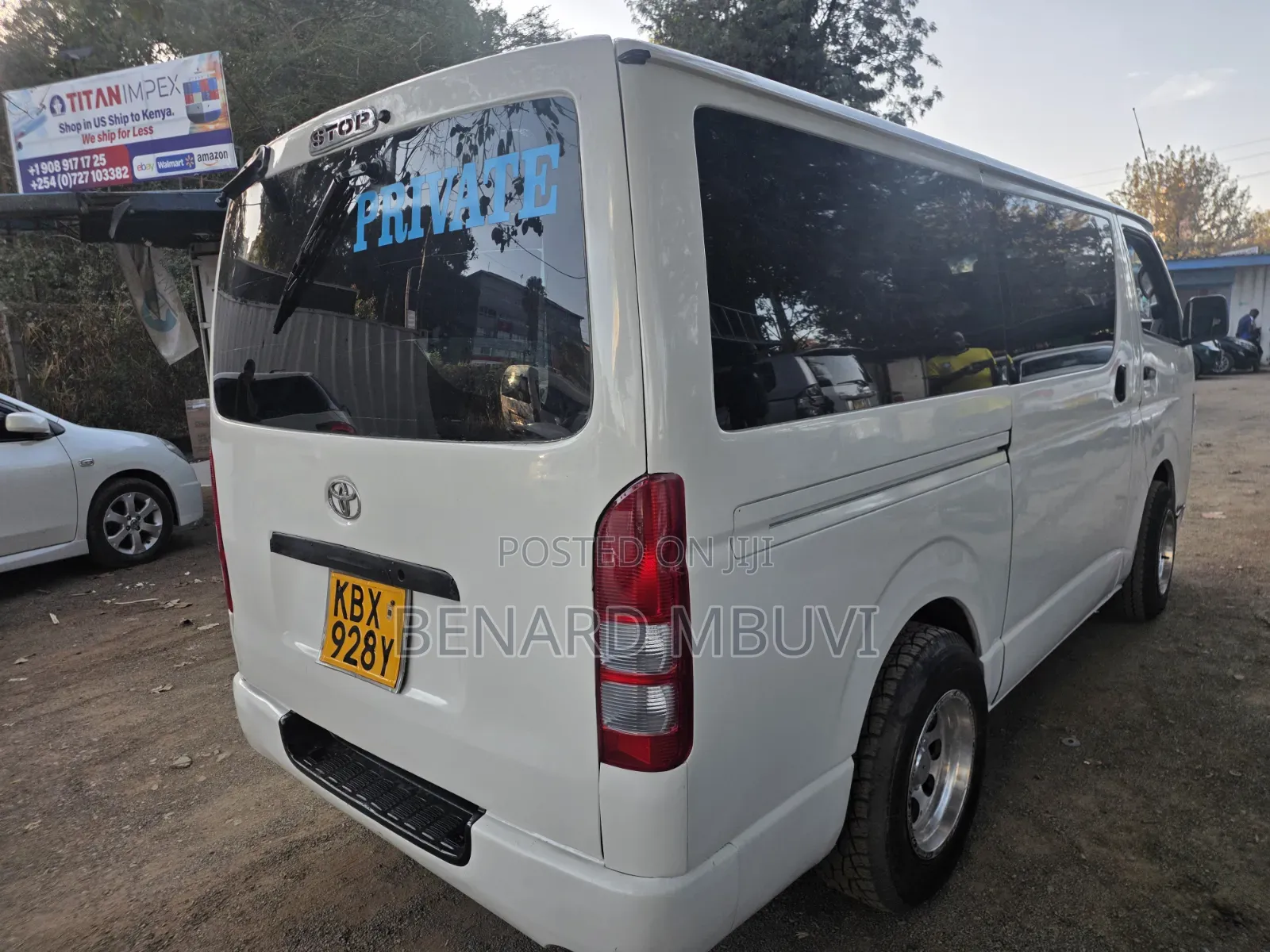 Toyota HiAce 2007 White