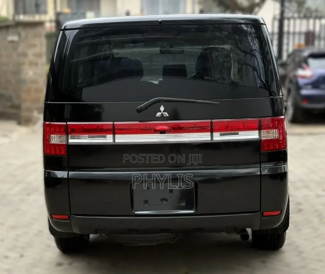 Mitsubishi Delica 2019 Black