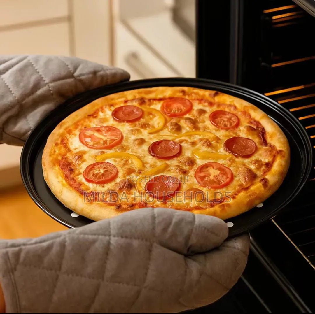 Nonstick Pizza Pan