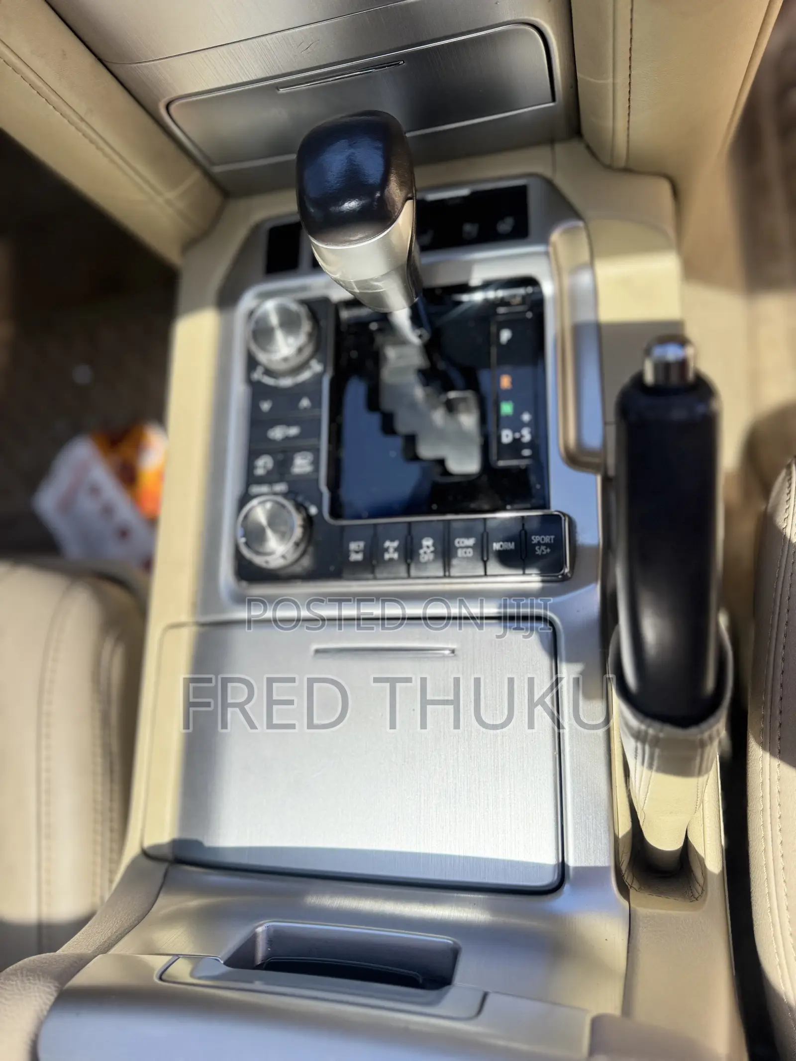 Toyota Land Cruiser 4.6 V8 ZX 2016 White