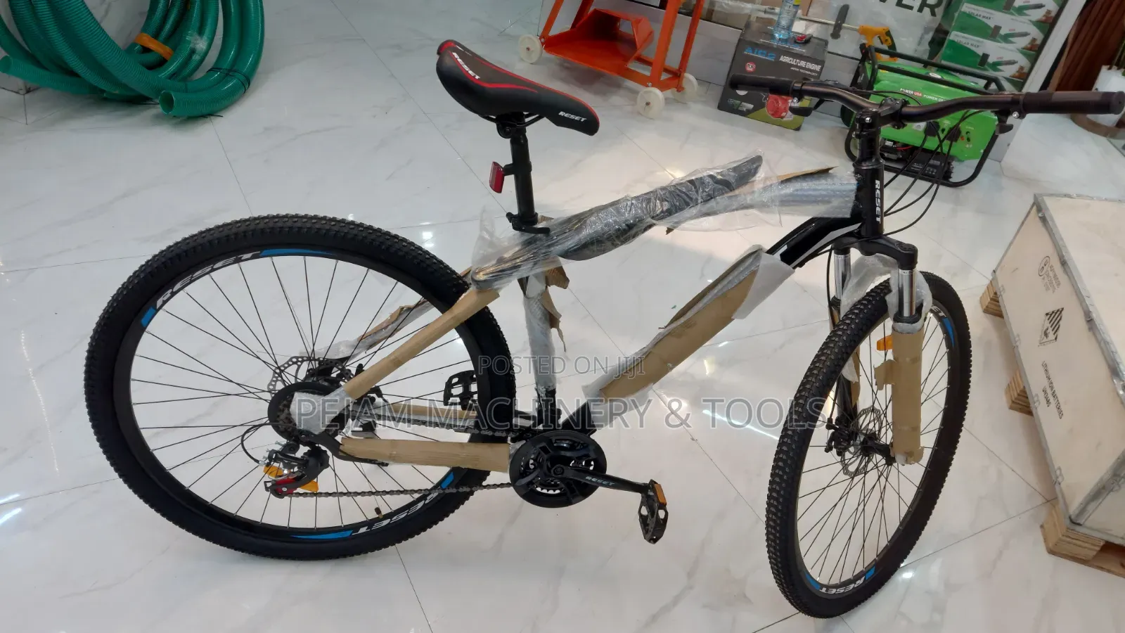 Reset Size 29" MTB 18 Speed Gear With Mudguard Adult Bike