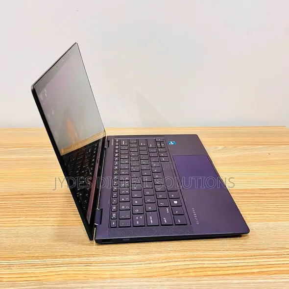 Laptop HP Dragonfly G2 8GB Intel Core i5 SSD 256GB