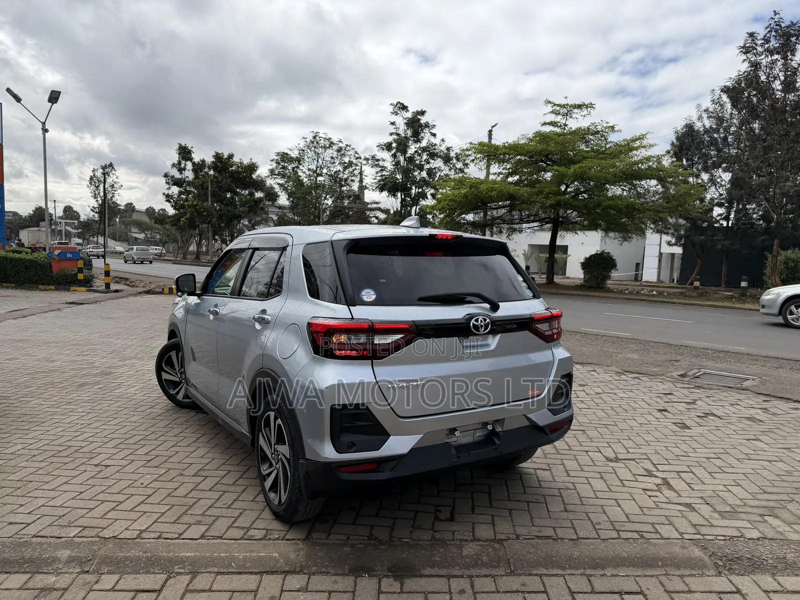 Toyota Raize 1.0 FWD 2020 Silver