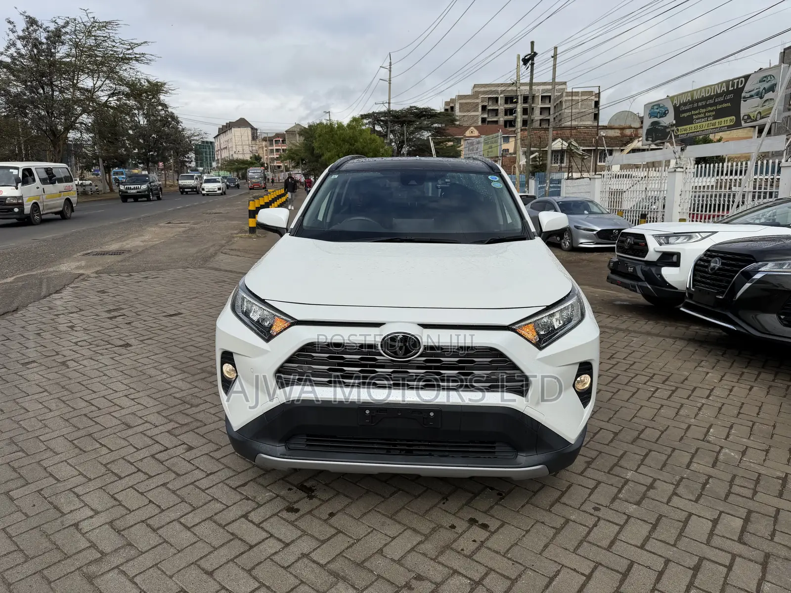 Toyota RAV4 Limited AWD 2019 White