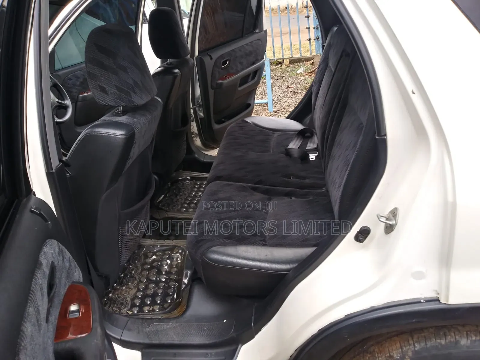 Honda CR-V 2004 White