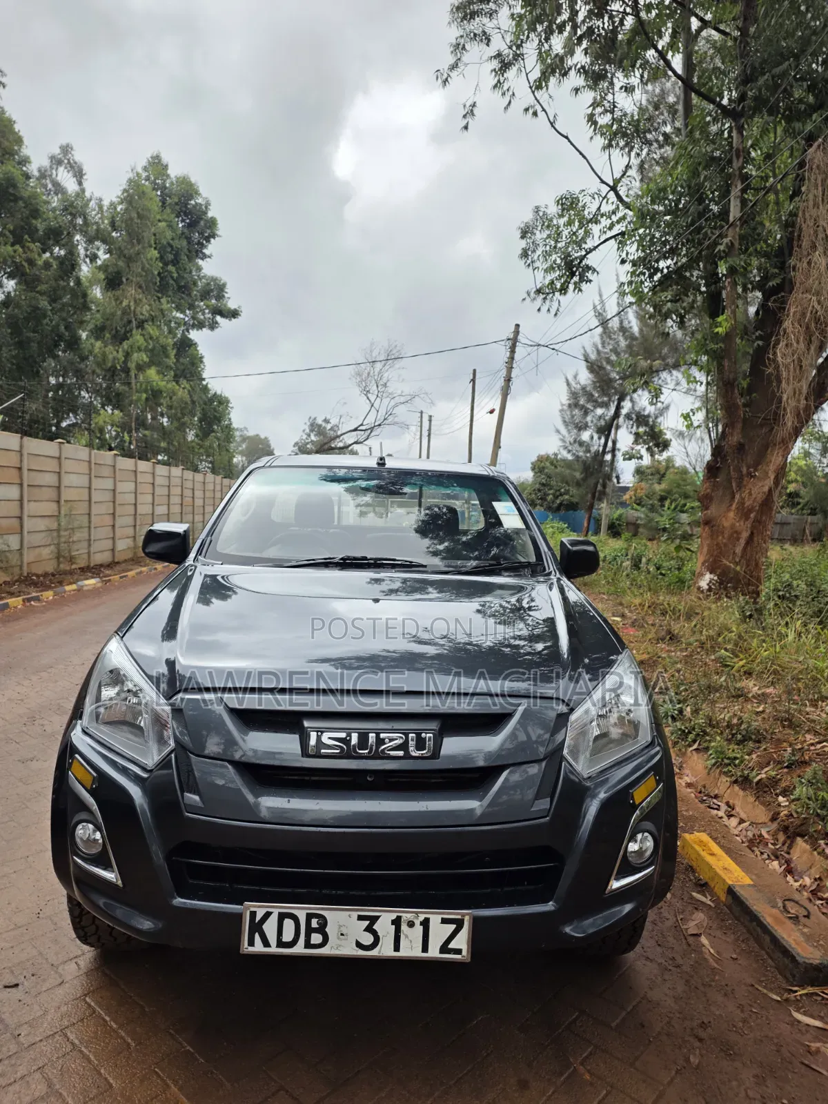 Isuzu D-MAX 2021 Gray