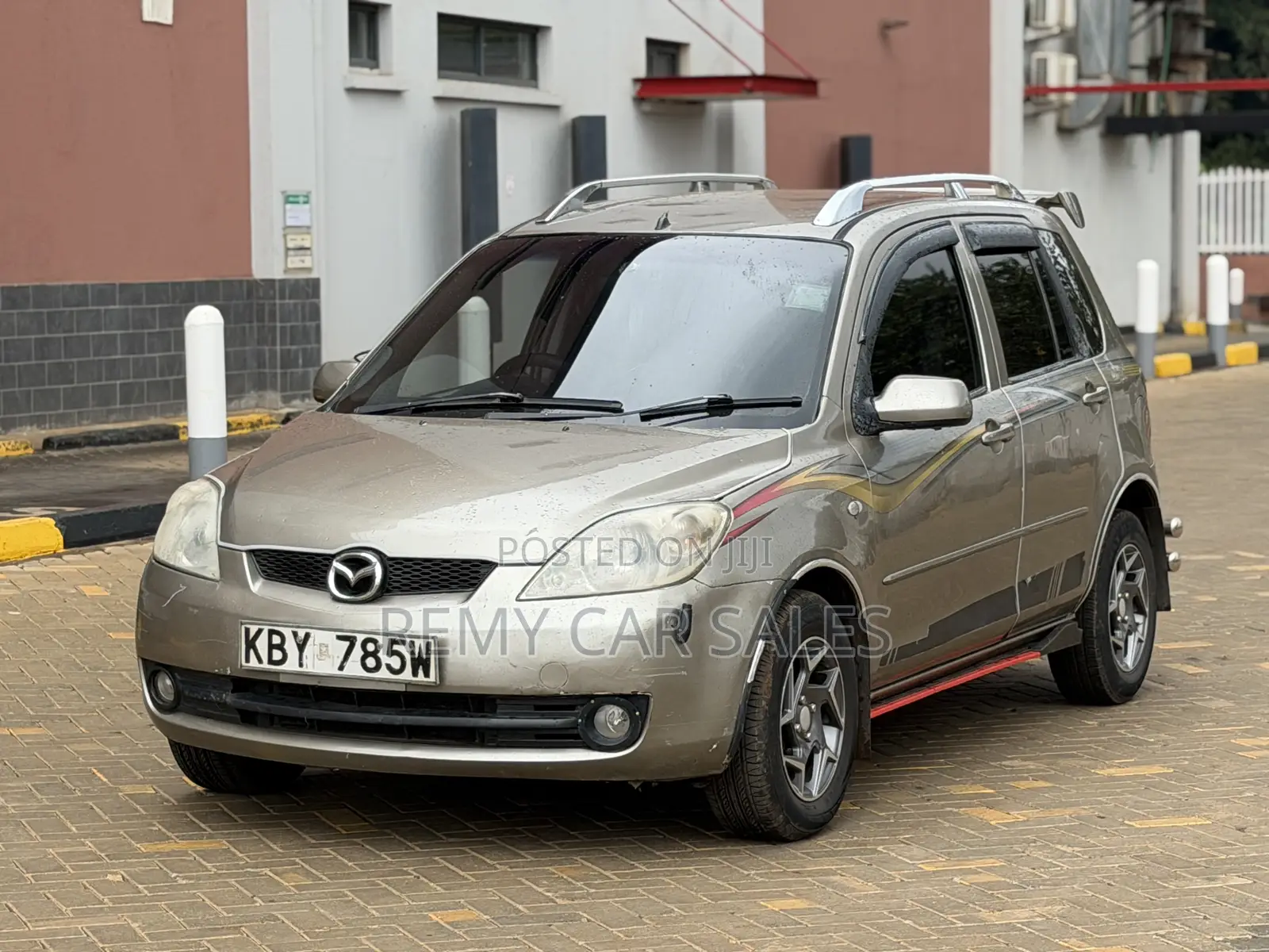 Mazda Demio 2006 Gold