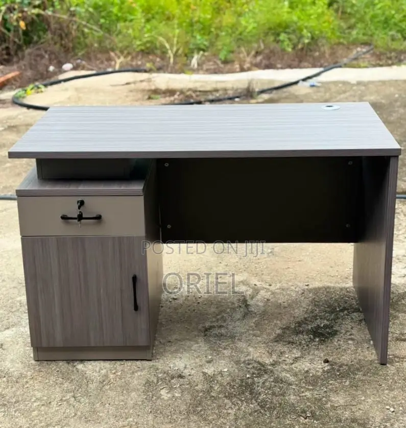 1.4 Meters Executive Office Table : Modern Staff Workstation Desk