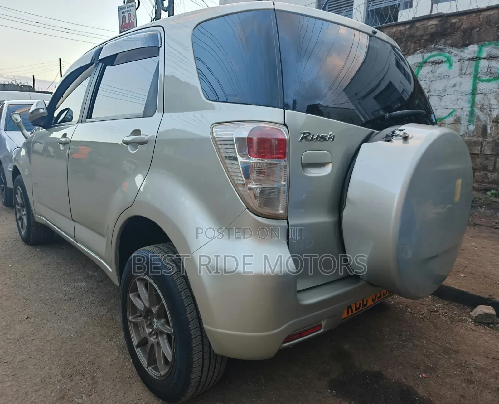 Toyota Rush 1.5 AWD 2011 Silver