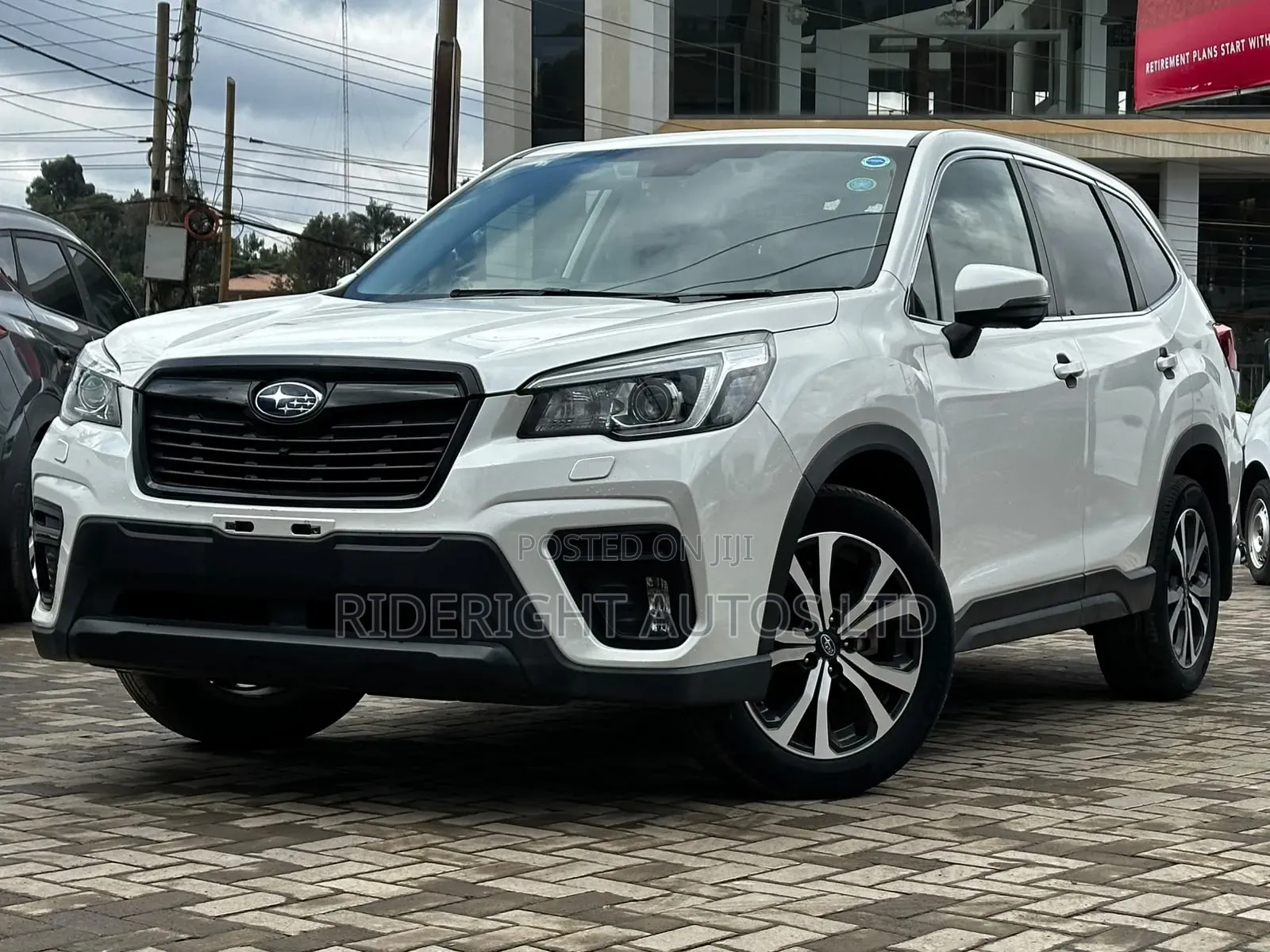 Subaru Forester Premium AWD 2019 White
