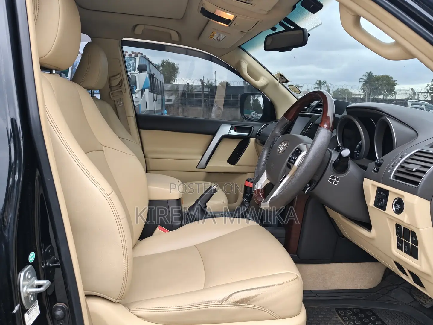 Toyota Land Cruiser 2015 Black