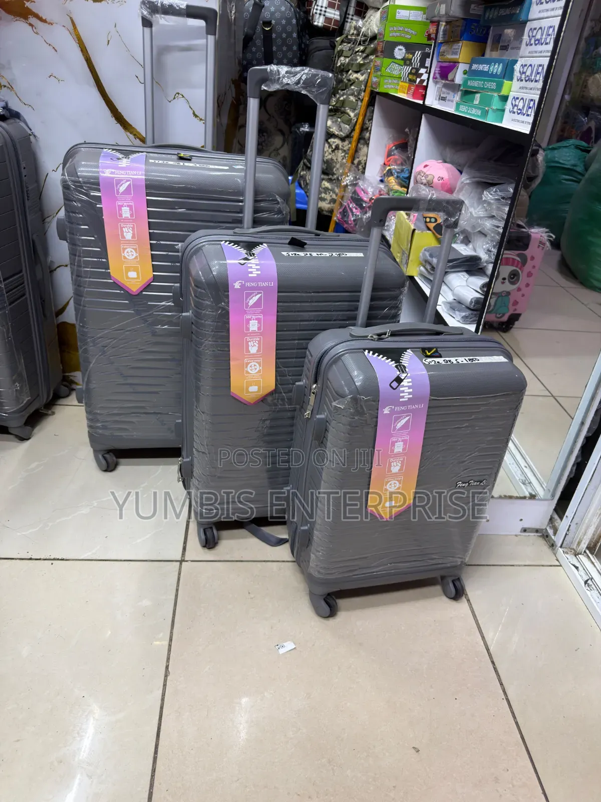 28" Full Set Rubber Suitcase in Dark Grey at Only 7500