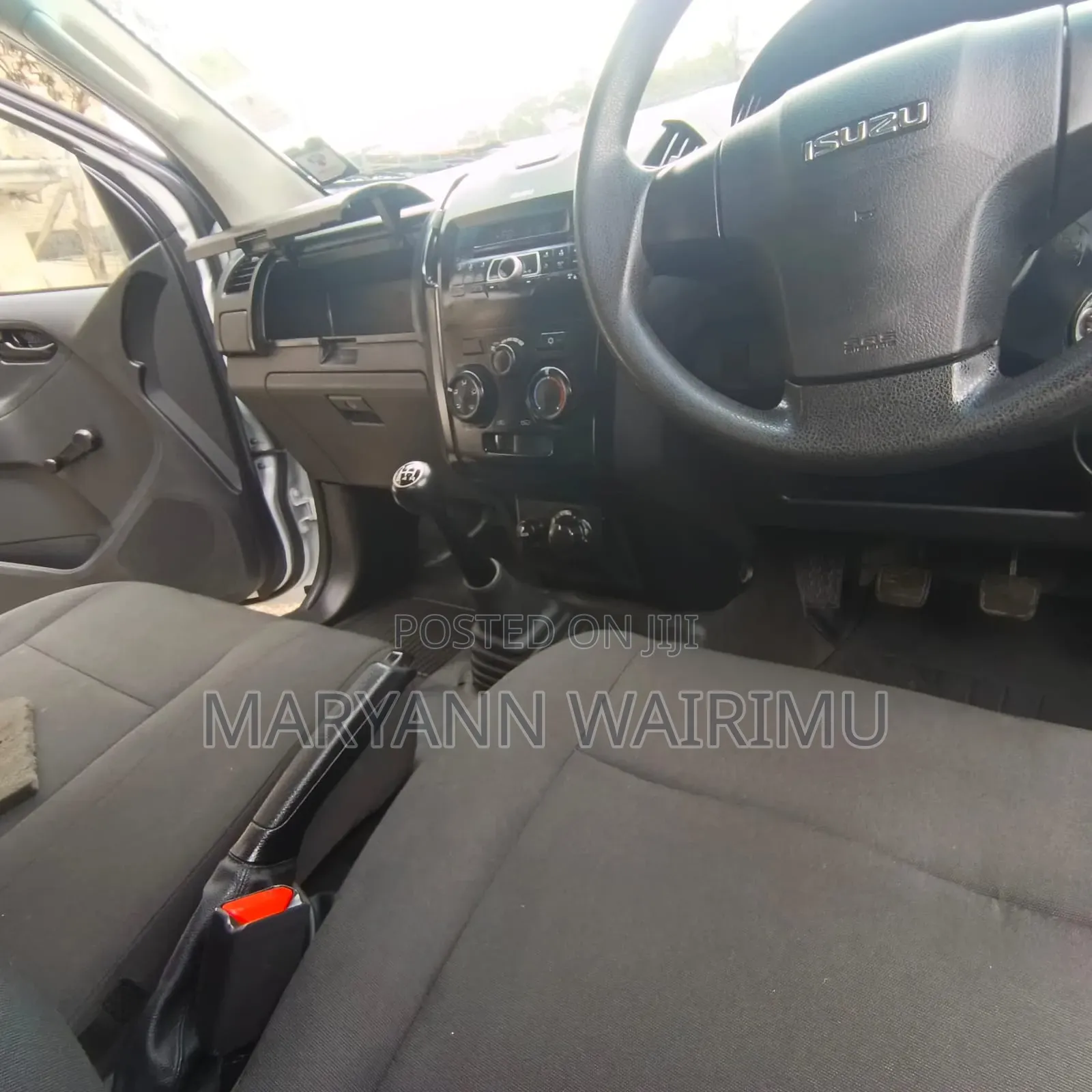 Isuzu D-MAX 2024 White
