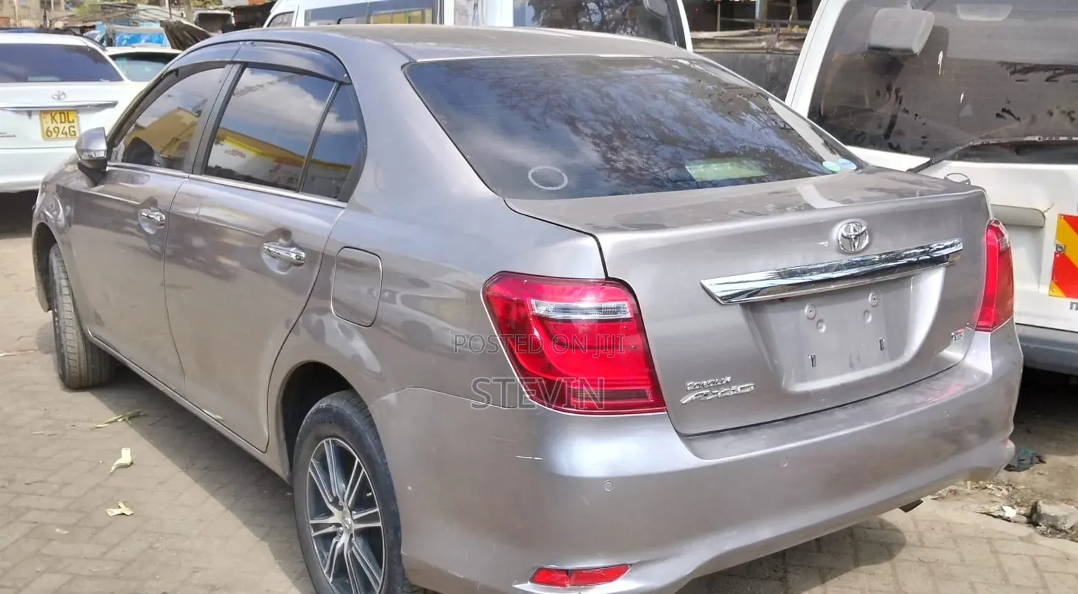 Toyota Axio 2018 Silver