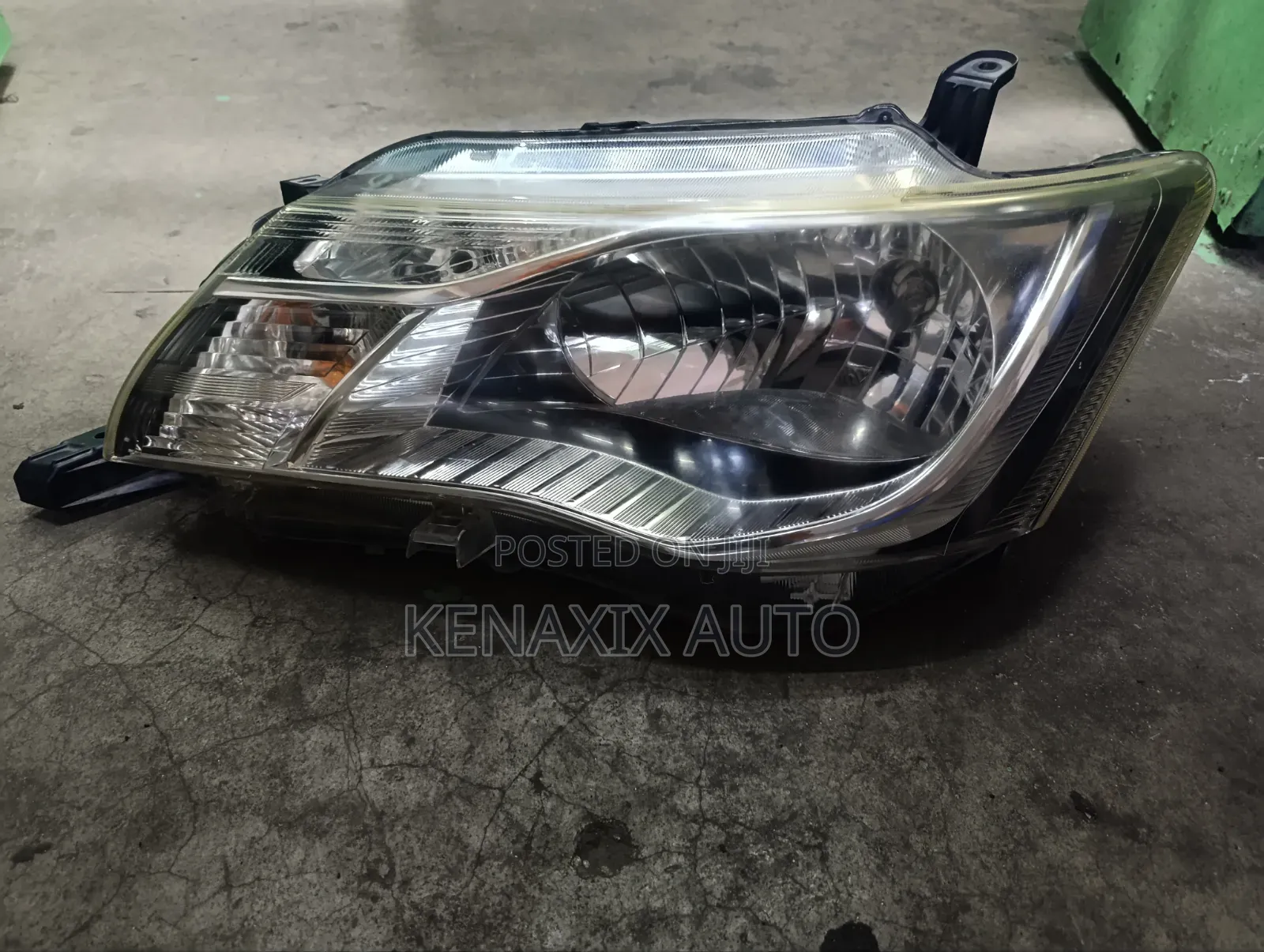 Fielder/Axio 161 Non-Xenon Headlight