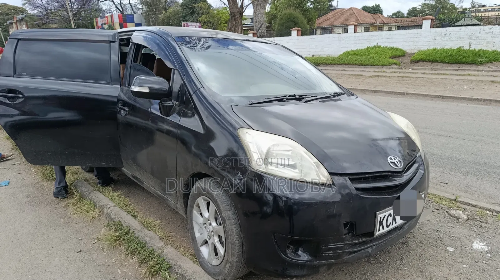 Toyota Passo Sette 2010 Black