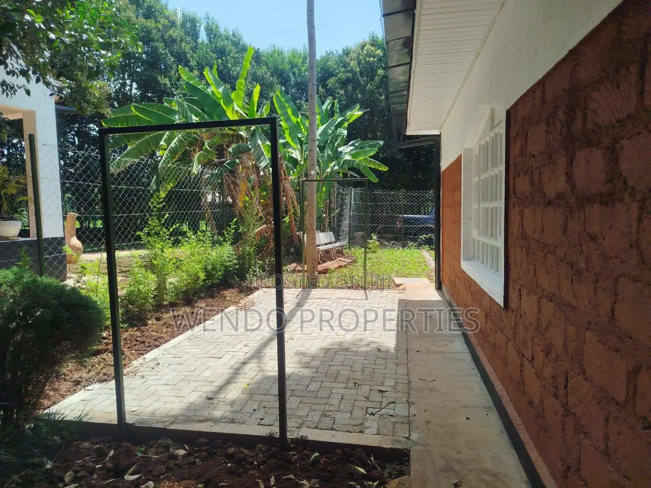 2bdrm House in Karen C for rent