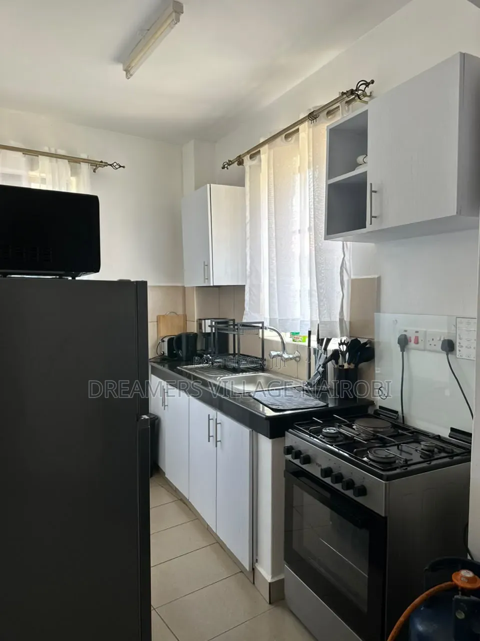 Spacious 1bedroom in Ruakz