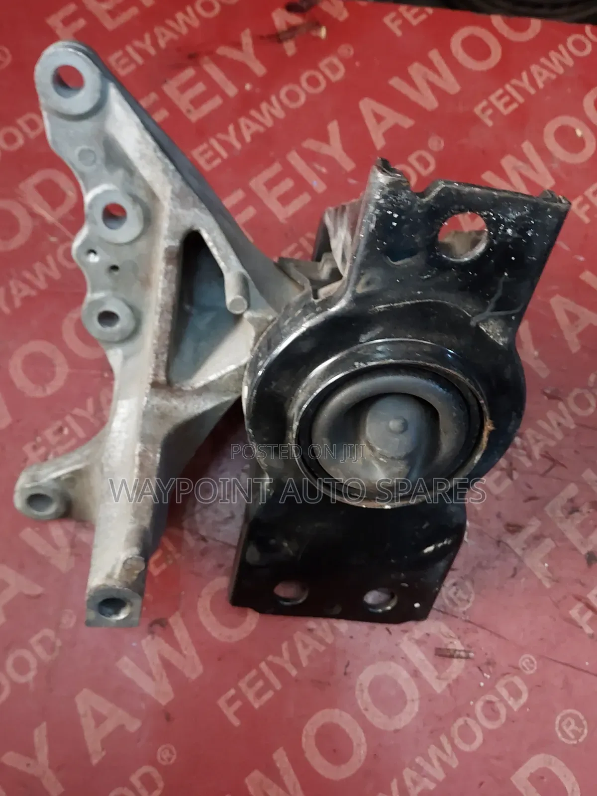 Engine Mounts Nissan Serena