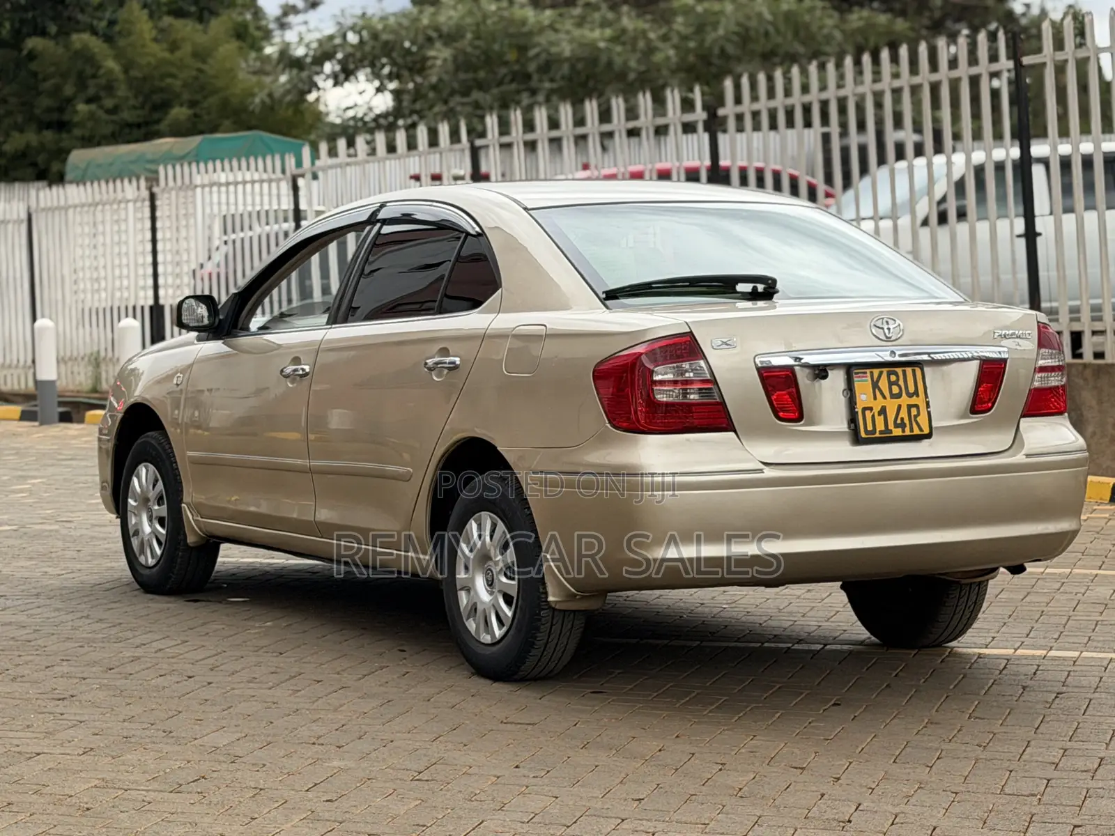 Toyota Premio 2006 Gold