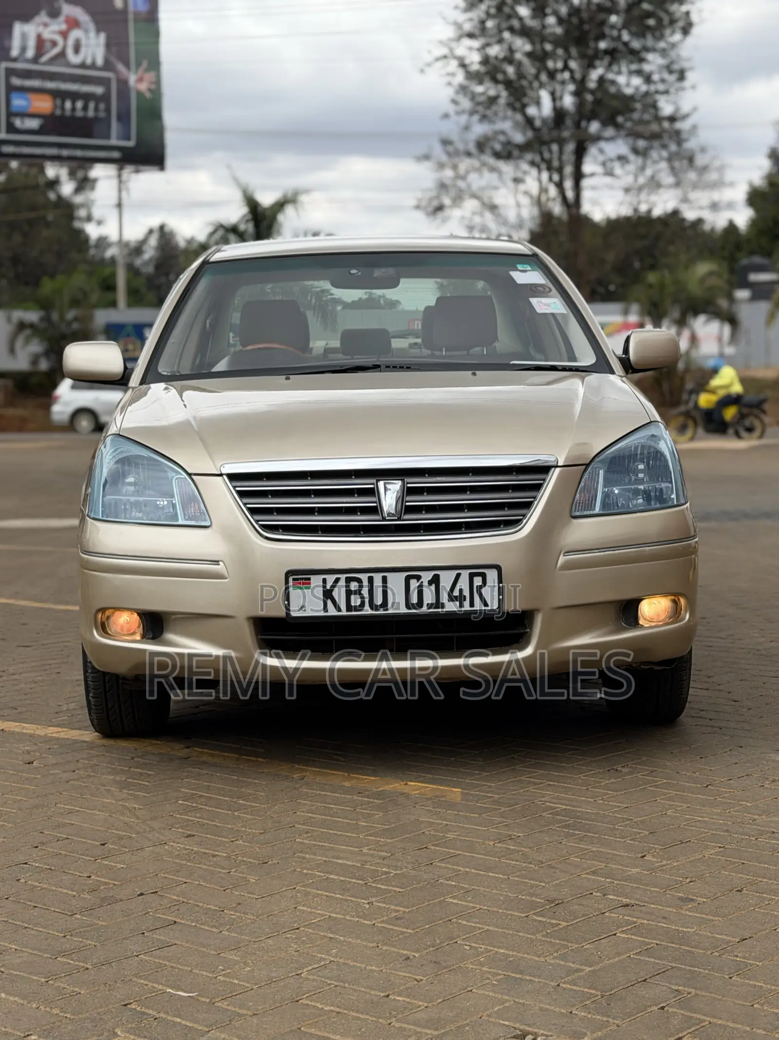Toyota Premio 2006 Gold