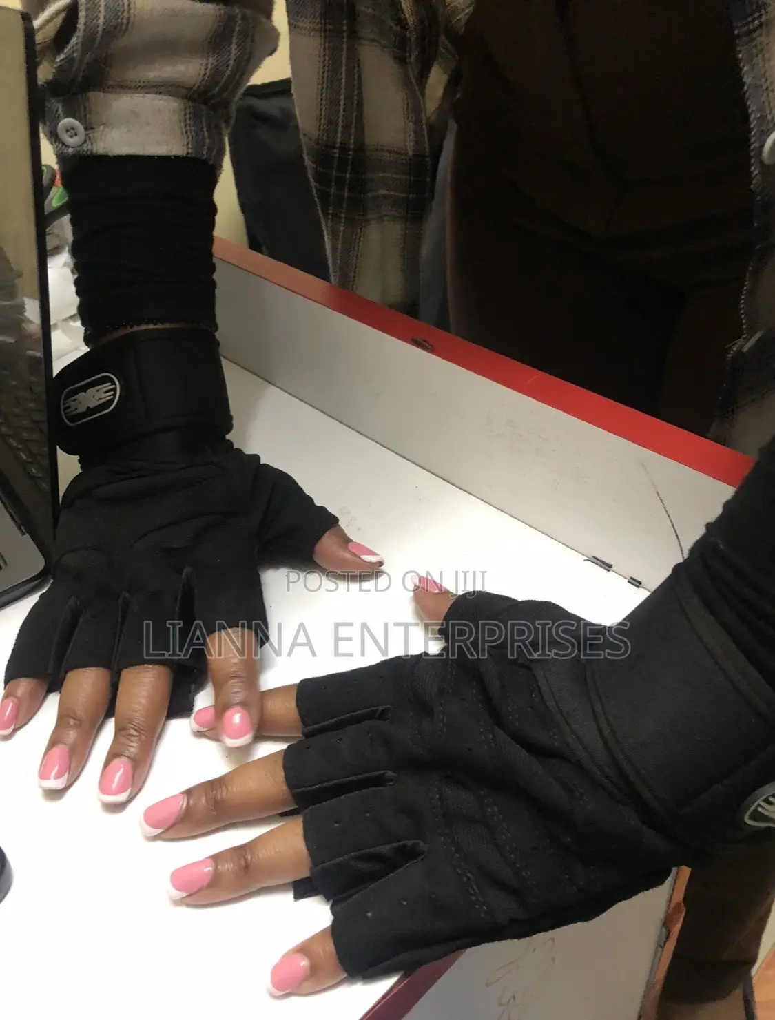 Fitness Gloves for Mens and Womens