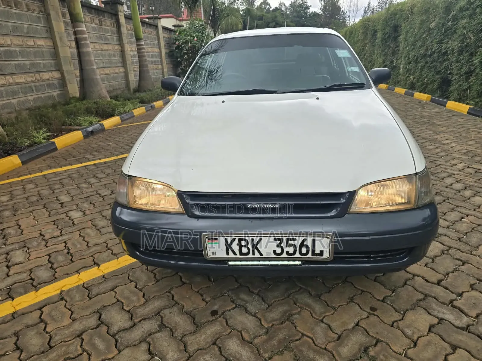 Toyota Caldina 2001 White