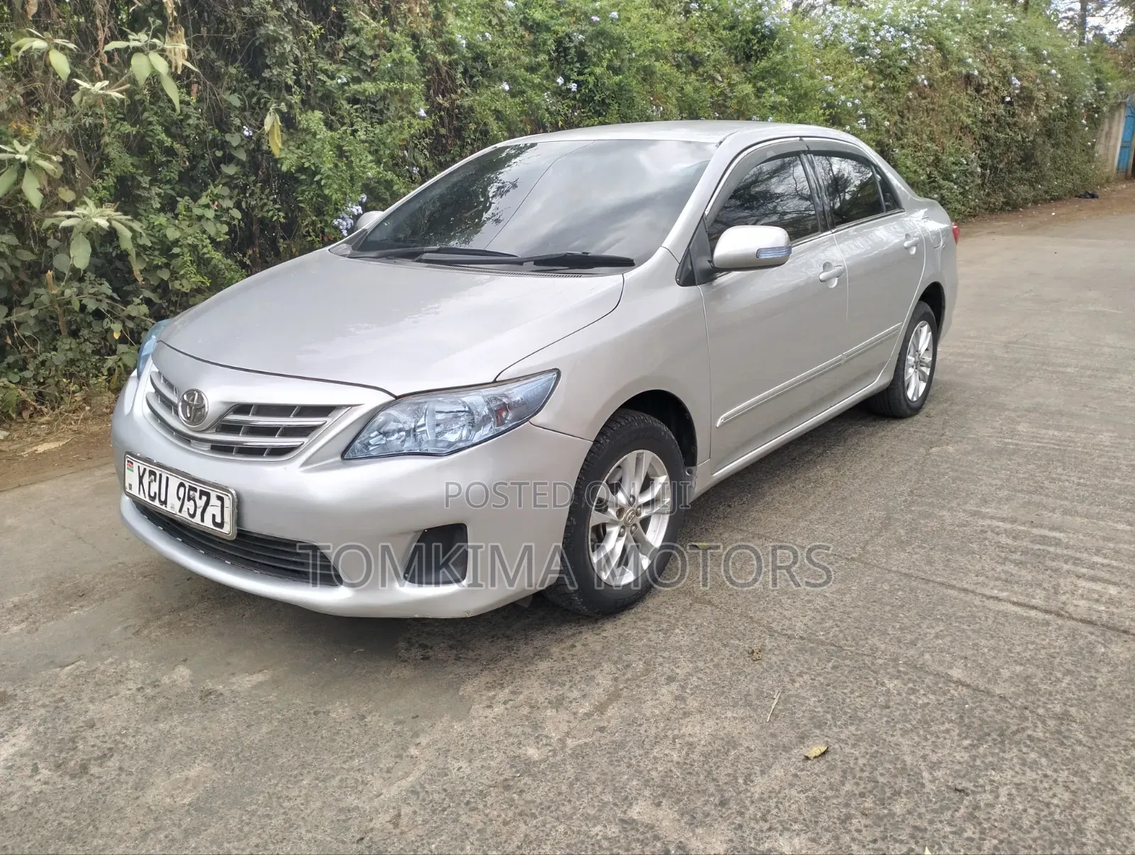 Toyota Corolla 2012 Silver