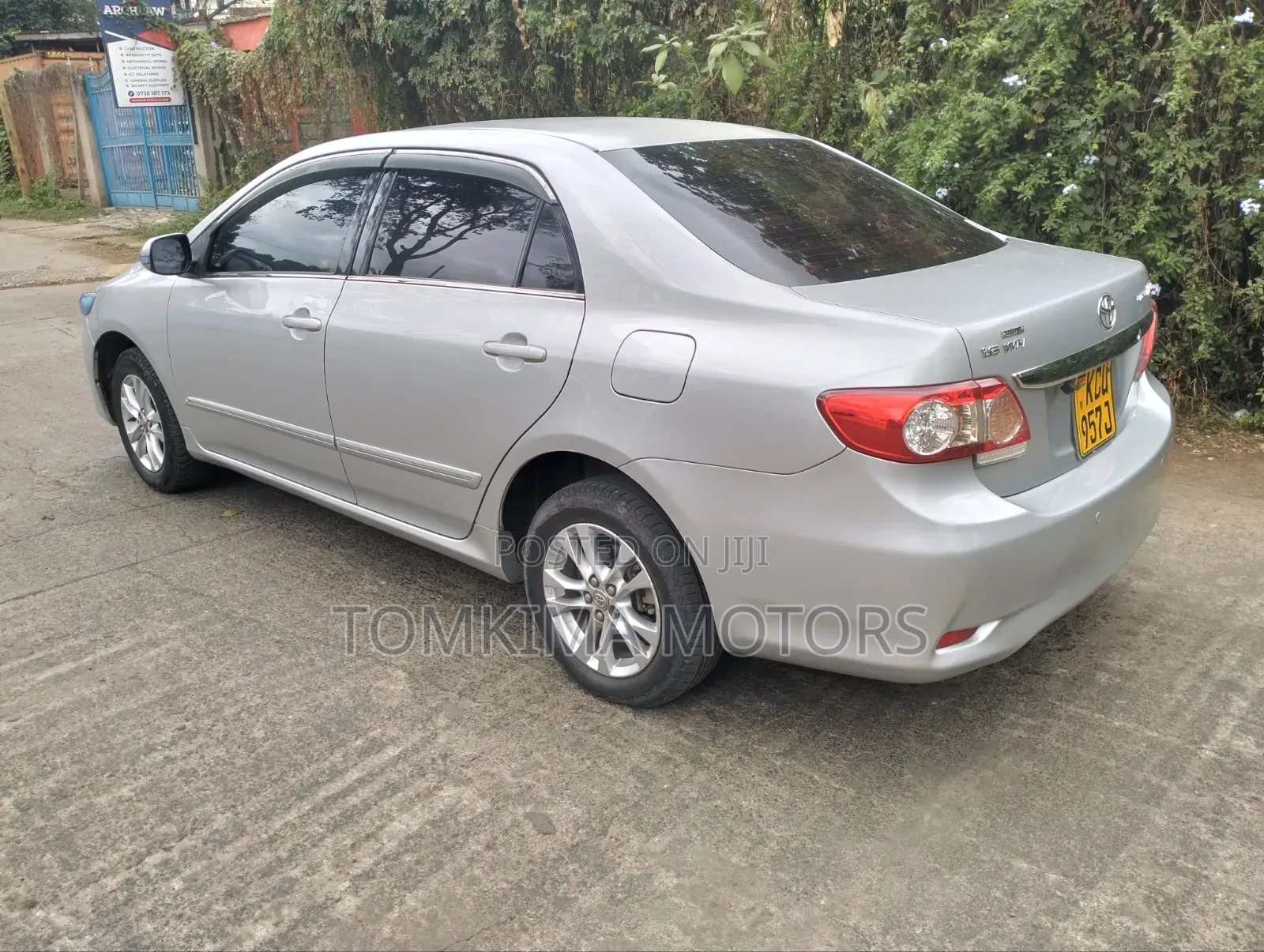 Toyota Corolla 2012 Silver