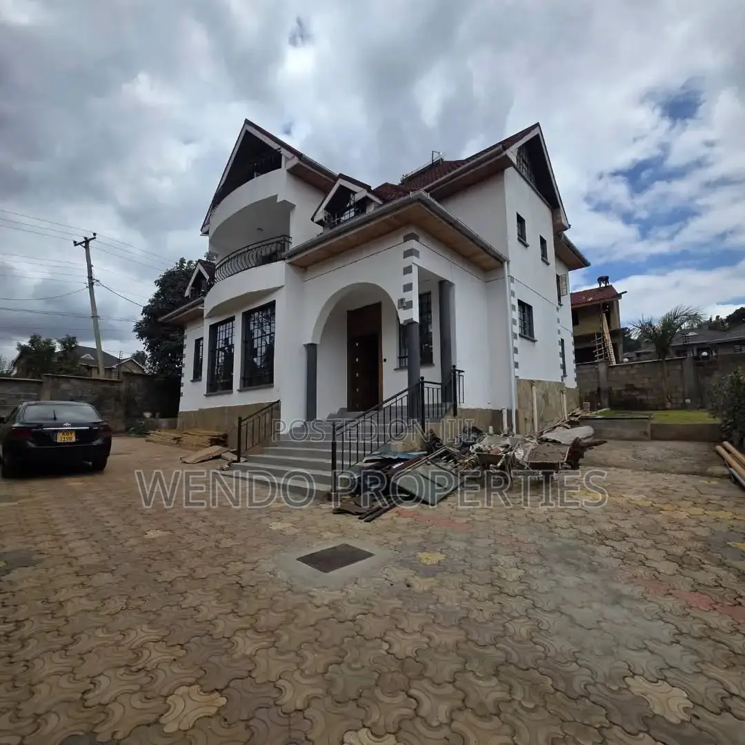 6bdrm Mansion in Ngong CBD for rent