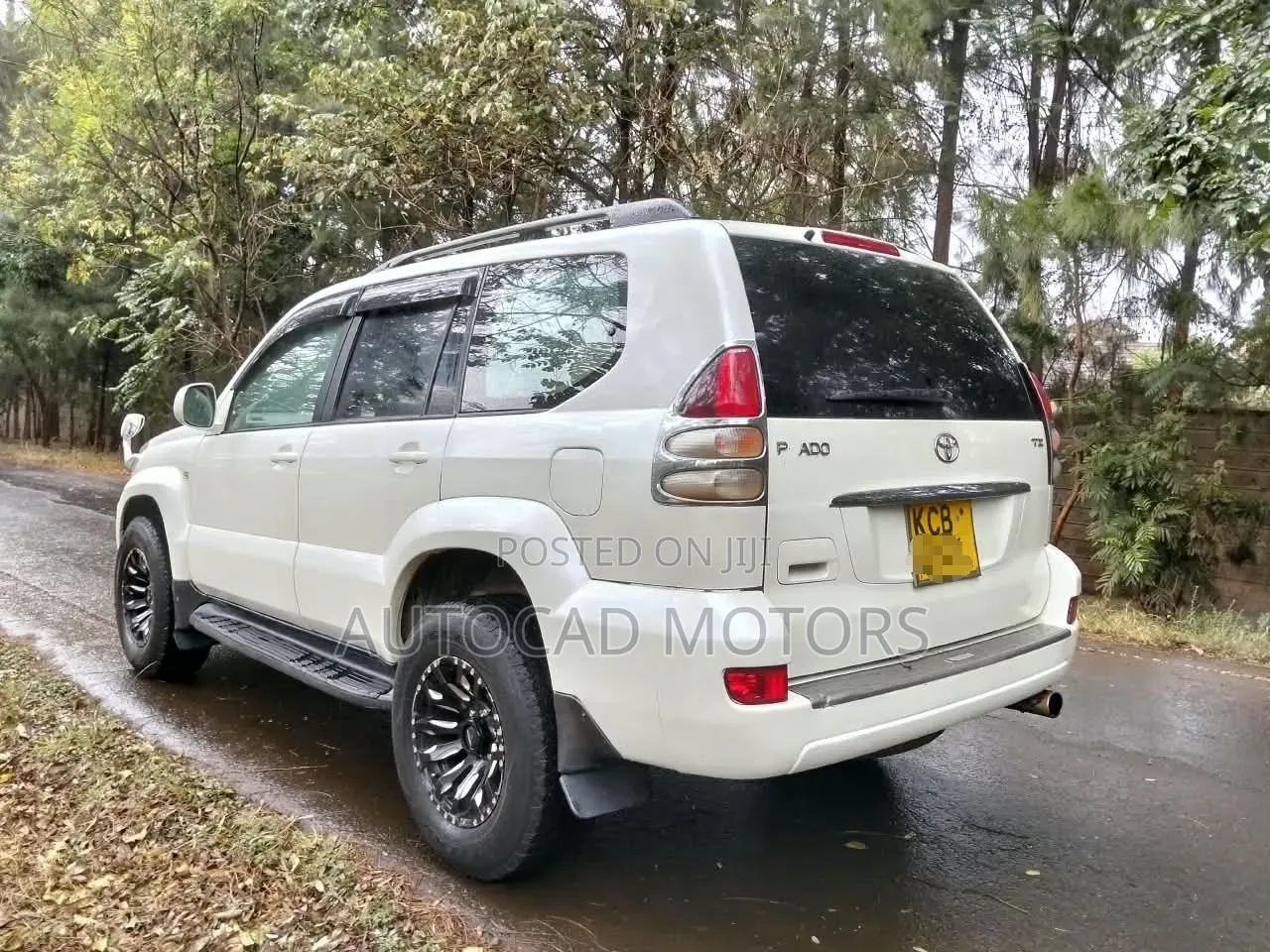 Toyota Land Cruiser Prado 2007 White