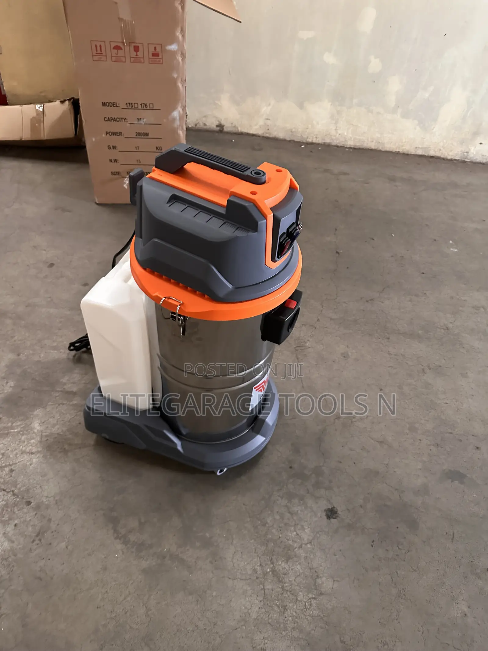 Heavy Commercial Sunshine Italy Spray Vacuum Cleaner