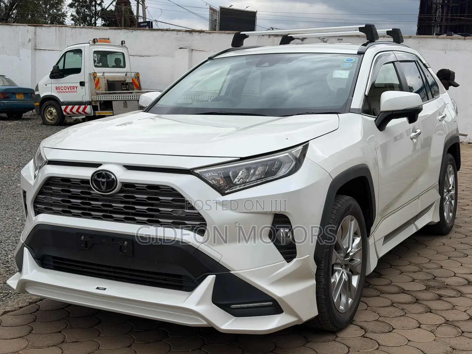 Toyota RAV4 2020 White