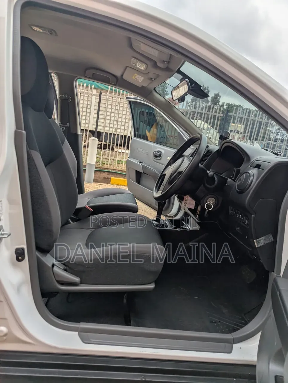 Nissan Advan 2018 White